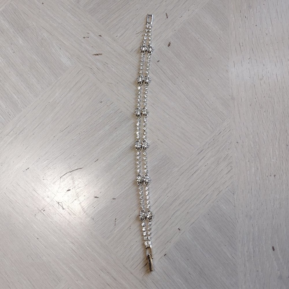 Clear Rhinestone Bracelet - Picture 4 of 5
